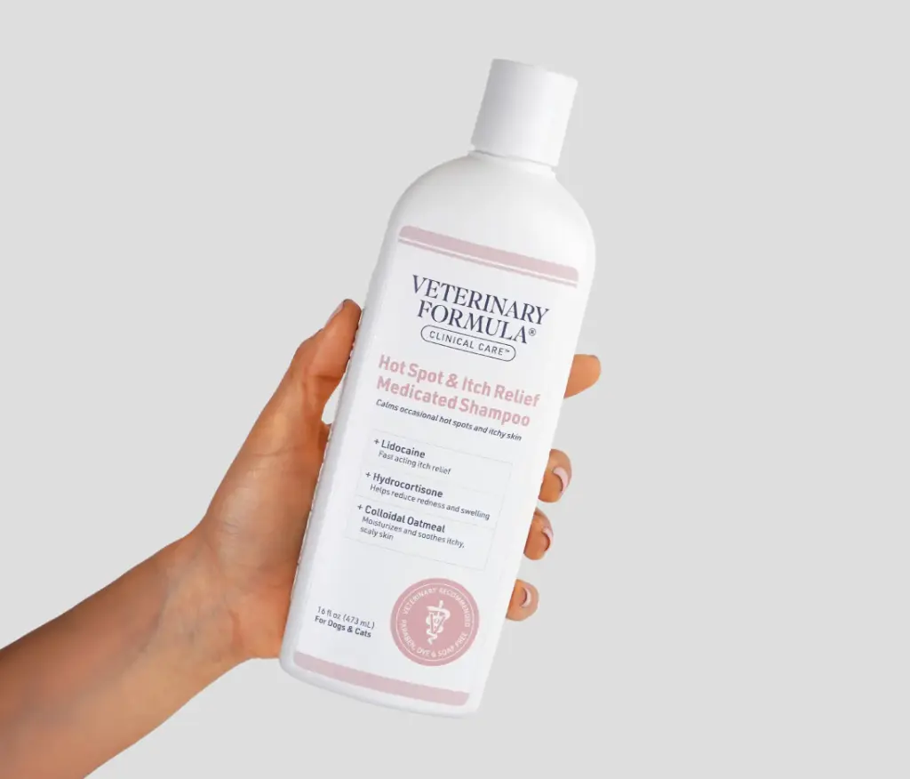 Synergy Labs Veterinary Formula Clinical Care Hot Spot & Itch Relief Medicated Shampoo For Dogs & Cats[Volume - 473ml]